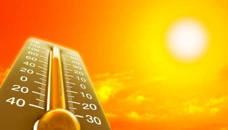 В Кувейте температура поднялась выше +70: на солнце плавятся автомобили и светофоры
