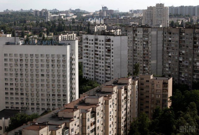 Податок на дах над головою: скільки з липня українці платитимуть за власні квартири