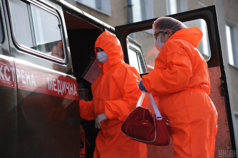 ВООЗ вивчає російський варіант коронавірусу, який може становити потенційну загрозу