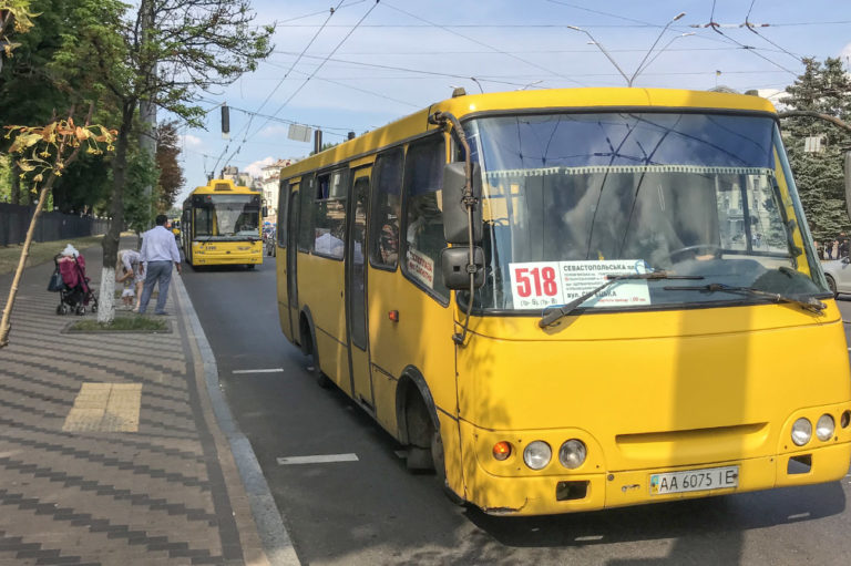 Ціни на проїзд в українських маршрутках злетять на 50%