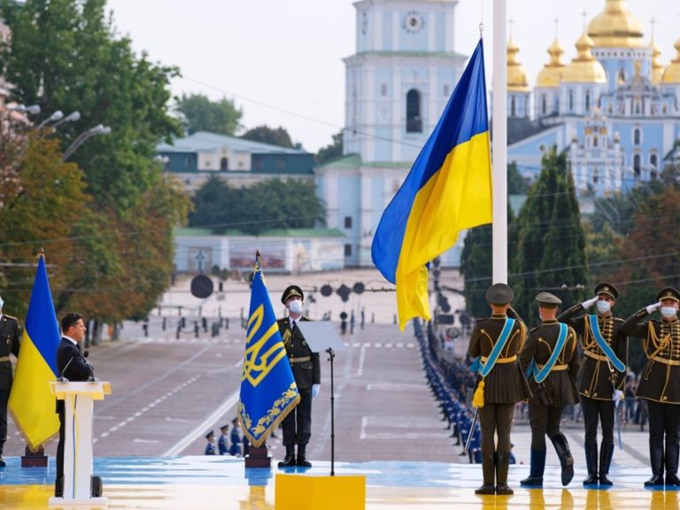 Парад, концерт і нові традиції: як Україна буде святкувати День Незалежності