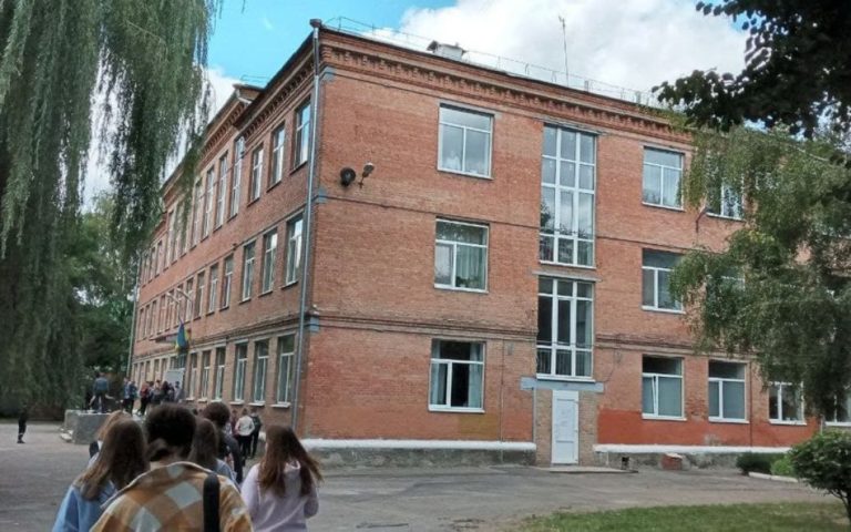 “Наснилося, що треба когось вбити”: дівчина пояснила, чому пішла до полтавської школи стріляти