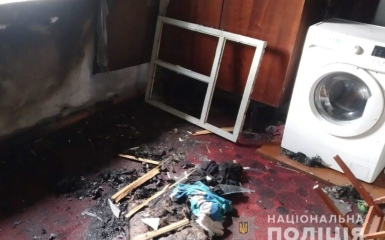 У Миколаївській області зять облив бензином тещу та спалив її