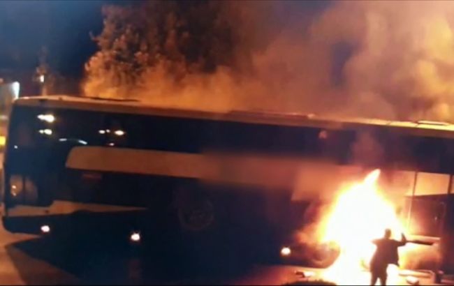 У Польщі загорівся автобус з понад 30 українцями: відео пожежі