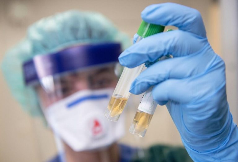 Новий штам коронавірусу “Мю” виявився в рази стійкішим до вакцин – дослідження