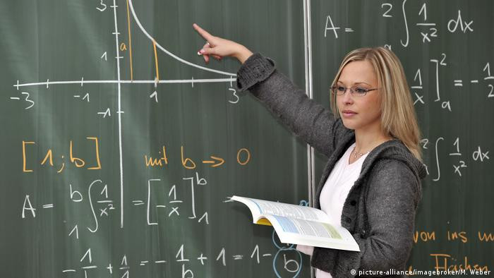 В Україні пропонують для вчителів встановити зарплату понад 19 тисяч грн