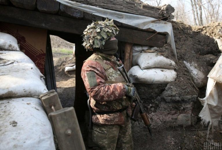 Україна не планує жодних наступальних дій на Донбасі, — Міноборони