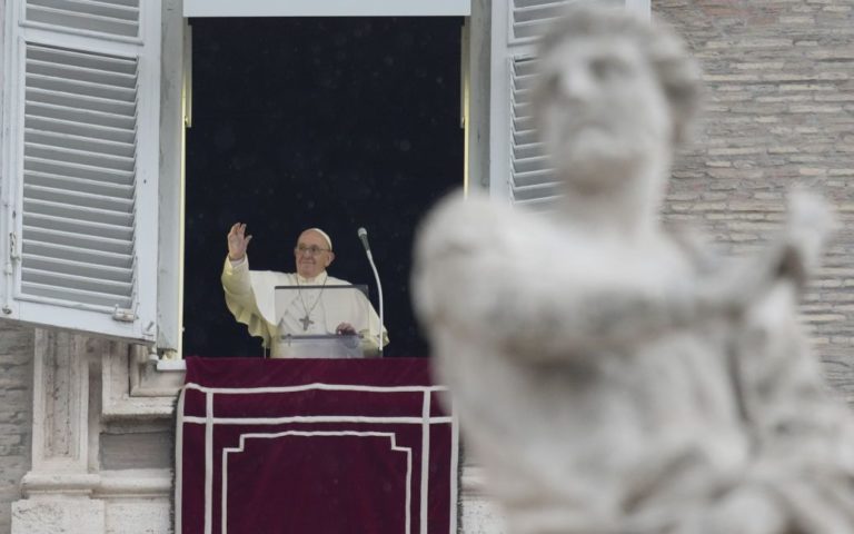 “Слава Ісусу Христу”: Папа Римський засудив дії Путіна та заговорив українською мовою