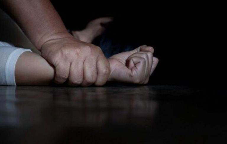 Військового та поліцейського підозрюють у зґвалтуванні дитини