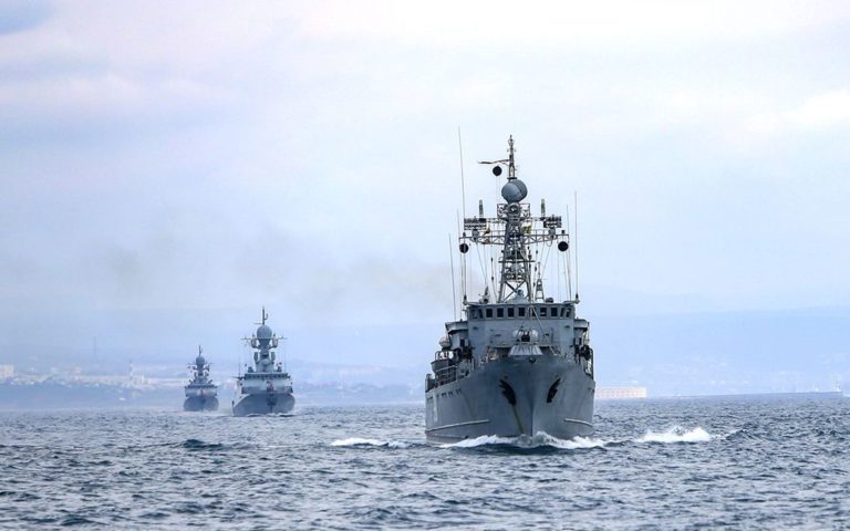 “Русский корабль, пошел на*”: військові знищили вороже судно