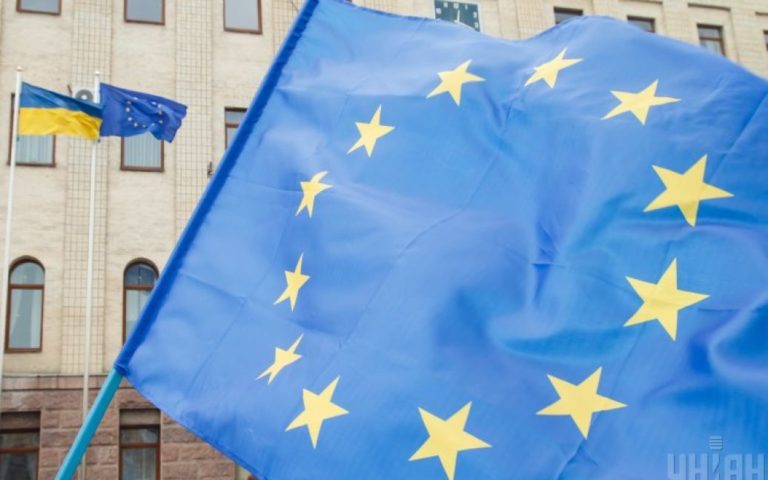 ЄС надасть українським біженцям тимчасовий захист: що це означає