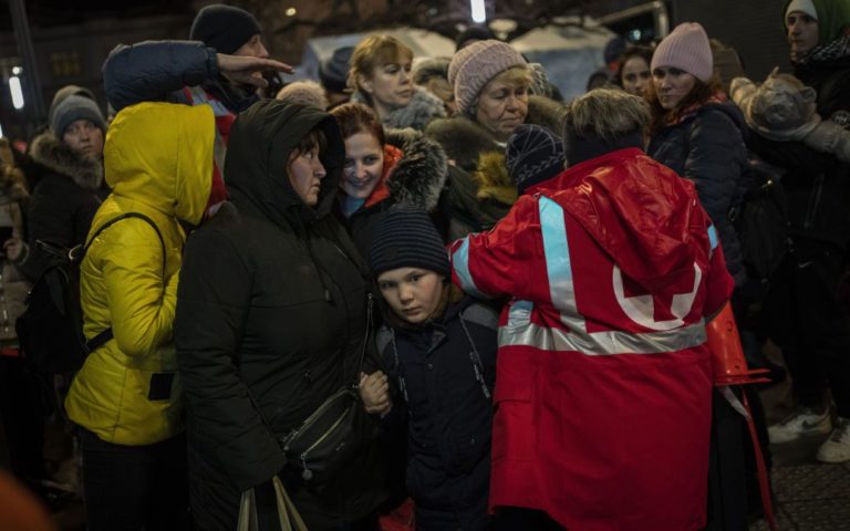 Куди звертатись біженцям, які прибули до Львова: адреси