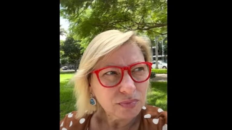 Відома астрологиня Анжела Перл відповіла на питання, коли закінчиться війна в Україні 2022(відео)