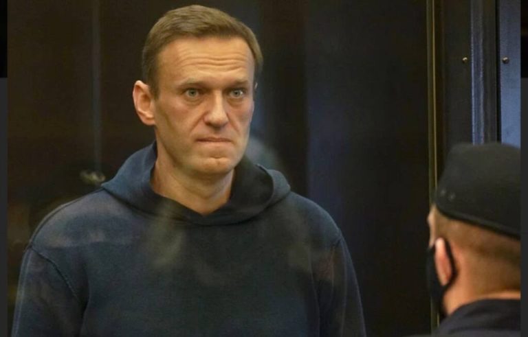 Навальний в останньому слові на суді напророкував розпад росії через війну проти України