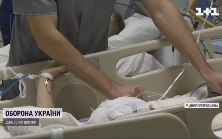 Щоп’ятий, із понад сотні поранених з вокзалу Краматорська, у важкомy стані, у дітей ампуtації рук і ніг