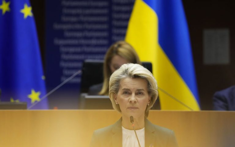 Процес пішов: президентка Єврокомісії передала Зеленському опитувальник для отримання України статусу кандидата ЄС