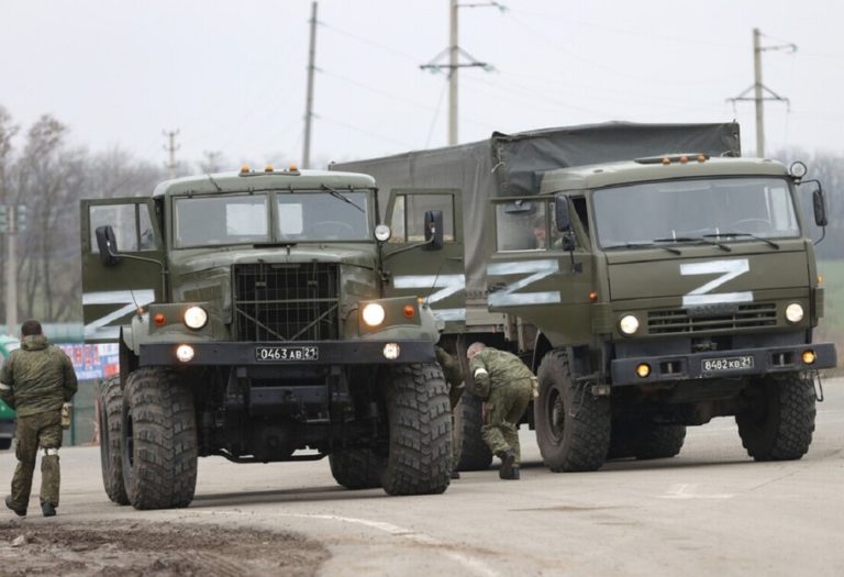 Росіяни обстріляли евакуаційні автобуси біля Борової: 7 убuтuх та десятки поранених