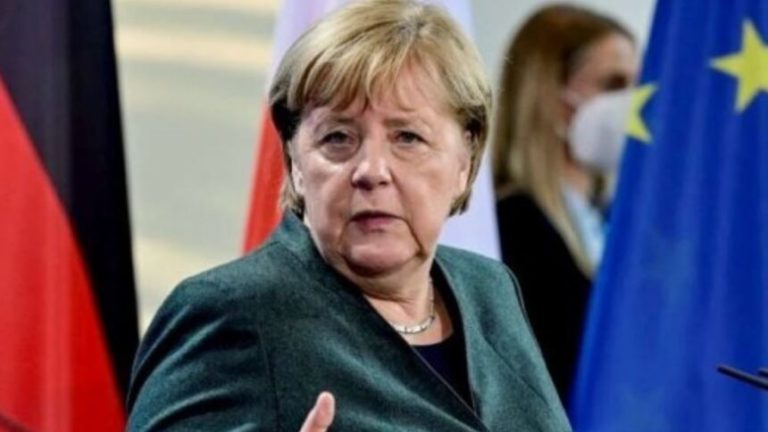 Меркель відповіла на запрошення Зеленського приїхати в Бучу