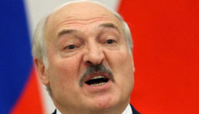 Не виключаю, що нам, трьом слов’янським народам, доведеться захищати цілісність України від Польщі, – Лукашенко