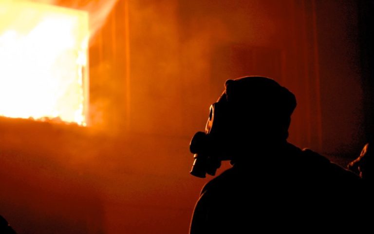 У Росії горить пороховий завод, який виготовляє ППО та заряди до “Градів” і “Смерчів” (відео)