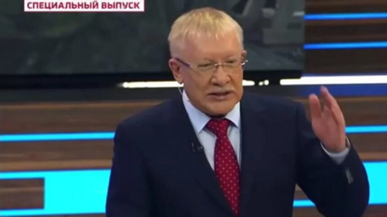 “Усі військові міністри, які їдуть до Києва, повинні подумати про те, як це – прокинутися в Москві”. Відео