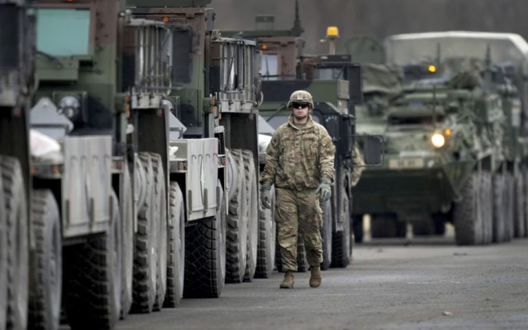 НАТО не згодно з критикою щодо допомоги Україні: заступник генсека Альянсу пояснив позицію країн-партнерів