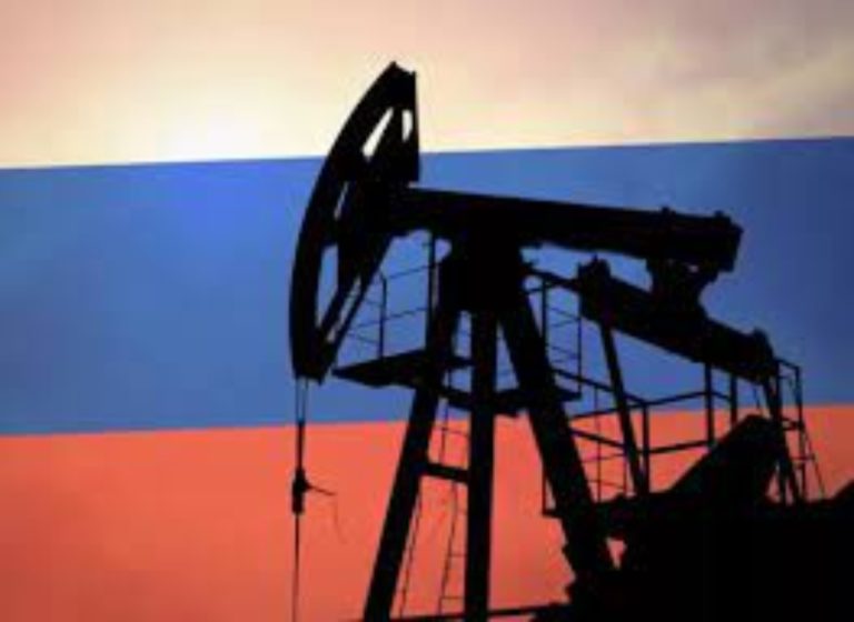 Росія, ймовірно, зараз заробляє на нафті більше, ніж до війни з Україною, – Держдеп