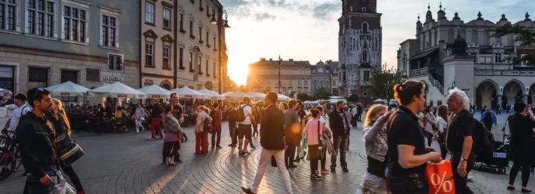 Польща припиняє виплати для біженців з України: коли це відбудеться