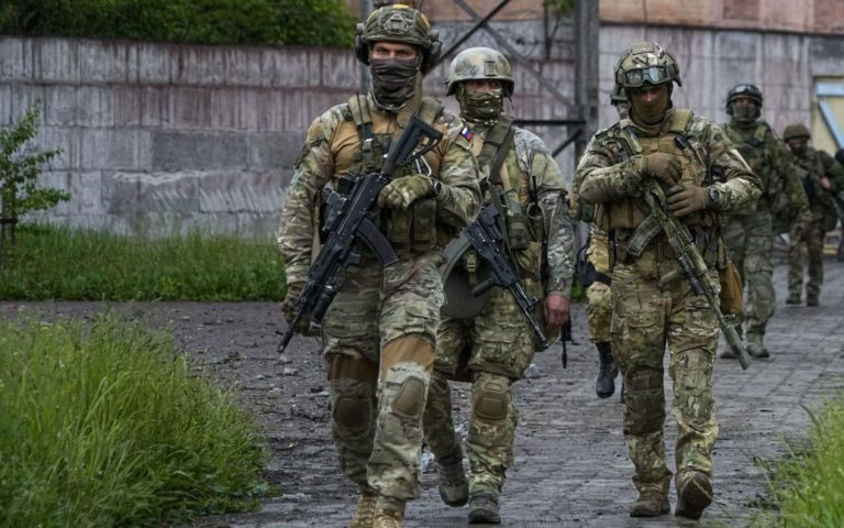 “Хто захоче вдруге в таку ср*ку”: в РФ не можуть назбирати поповнення підрозділів для війни в Україні
