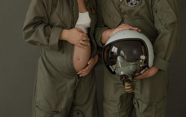 Сімейна пара захищає небо України і чекає на дитину: Милі фото військового льотчика з дружиною