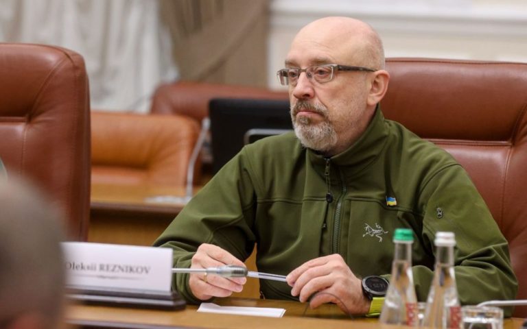 Зеленський наказав звільнити південь України – Резніков