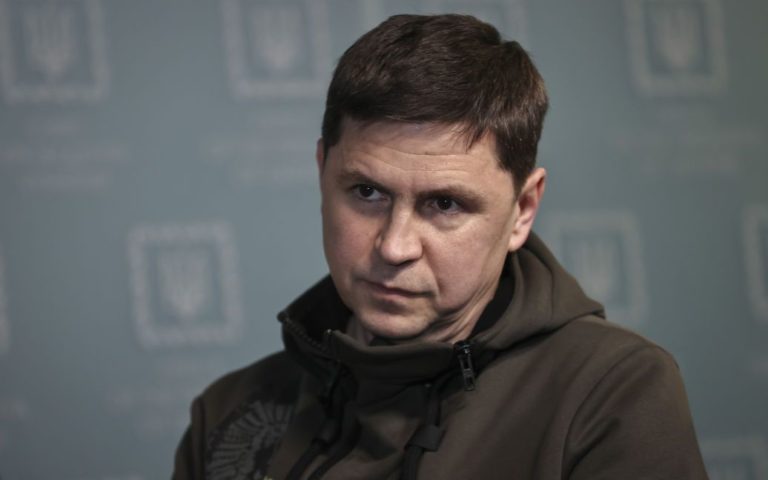 “Смeртнuй вирок”: у Зеленського заявили, що він не погоджується на переговори з РФ, попри ризики