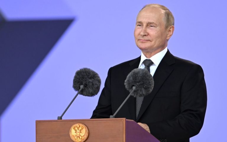 Проблема Путіна – Лукашенко: Жданов висловився про наміри Кремля оголосити про відновлення СРСР