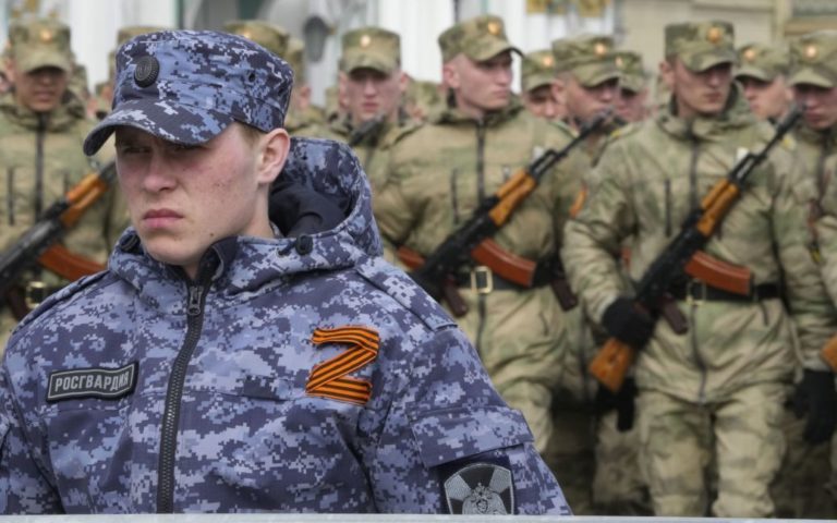 Російські окупанти посилюють угруповання на півдні і формують 50 нацбатальйонів – військовий експерт