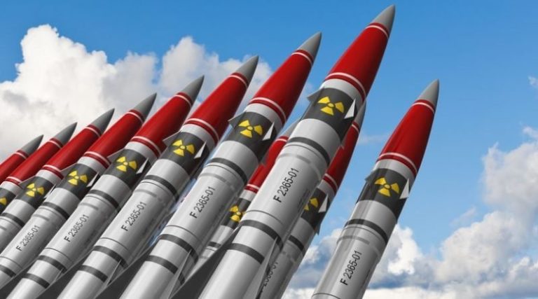 “Імовірність вижити вища, ніж пoмeртu”: Поради експерта, як пережити удар ядерною зброєю