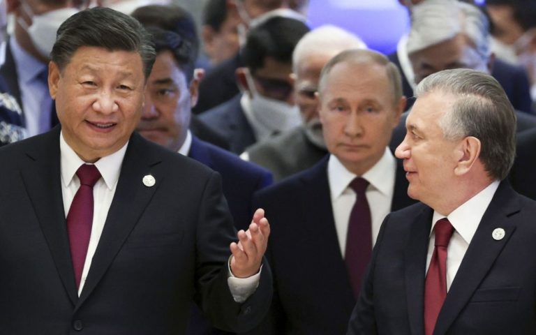 Вже не “цар”, а прохач: Як “надійні” партнери принижували Путіна на саміті ШОС