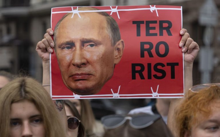 “Щось йде не так”: Росія намагається змінити інформмашину для пояснення війни в Україні – Денисенко