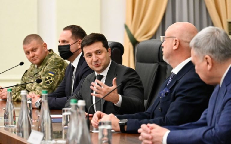 Напередодні великої війни: як українська влада зустрічала 24 лютого. Хроніка подій