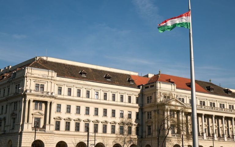 Угорщині натякають на вихід із ЄС через позицію щодо Росії