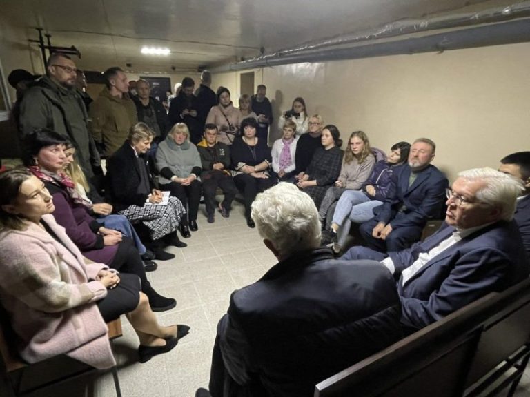 В Україні президенту Німеччини Штайнмаєру довелося ховатися в укритті (ФОТО)
