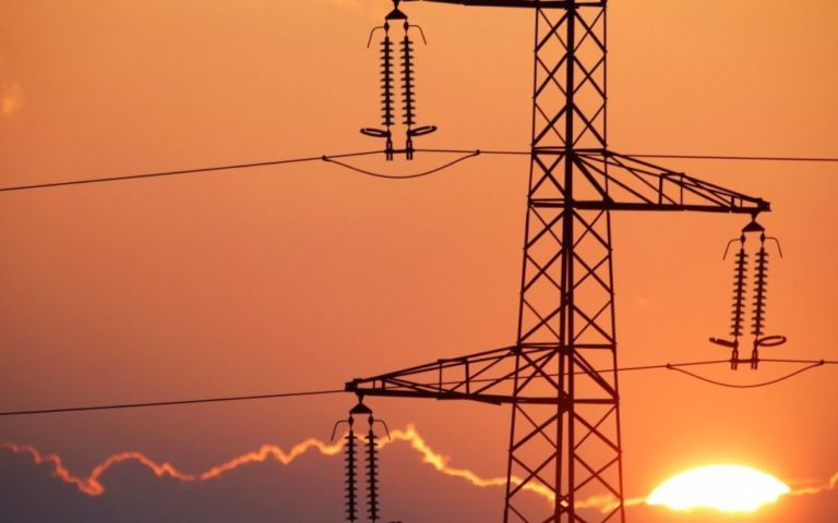 Шмигаль розповів, чи продає Україна електрику до ЄС
