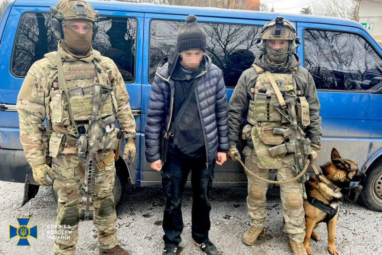 Зливав ворогу дані про підстанції на заході України: СБУ затримала 20-річного зрадника