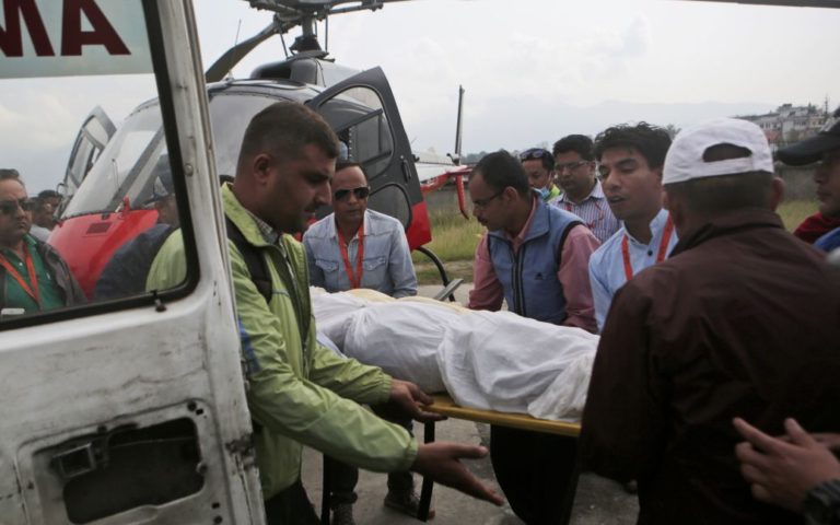 У Непалі розбився пасажирський літак: не вижив ніхто (відео)
