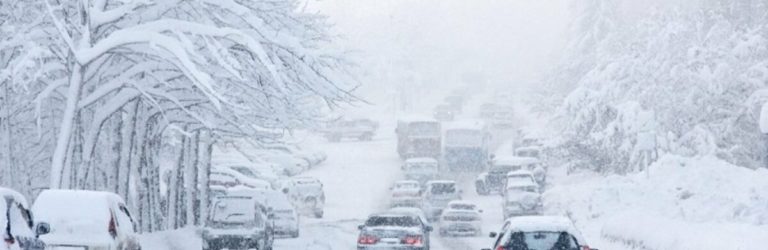 “Шалений снігопад замете цілий регіон вже у вихідні, крижаний дощ рине на ці області України”