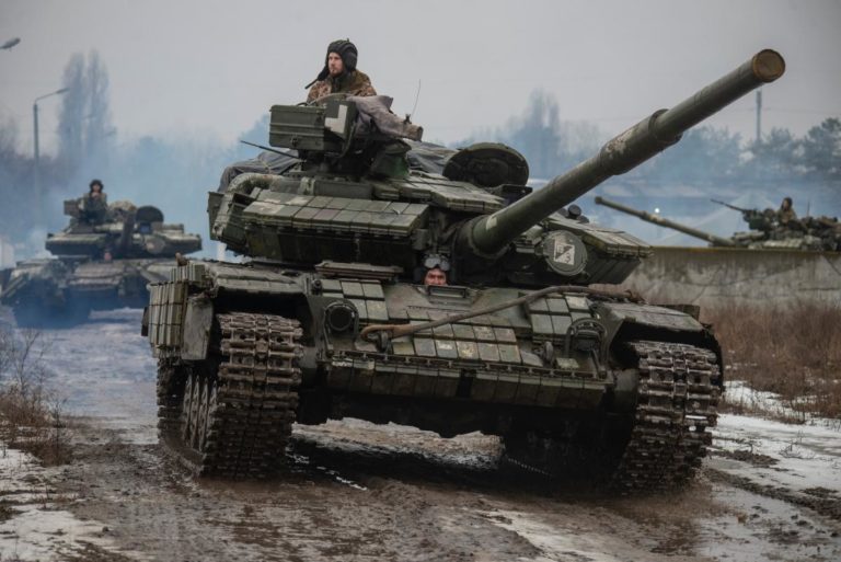 “Хочуть поневолити, х*р їм”: Таролог показав, що може обрушитися на Україну в річницю війни