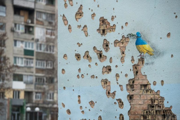 Навесні на Україну чекає запекла боротьба: Астролог передрекла важкий період