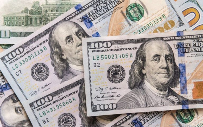 Курс валют на вихідні, 11-12 березня: Скільки коштують долар, євро і злотий