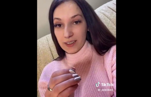 “Українці Ви – стадо”: Скандальна закарпатка записала чергове відео (ВІДЕО)