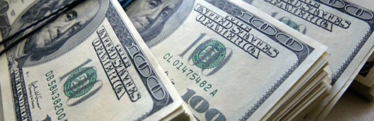 Долар рвоне до 43 гривень: Українців приголомшив новий курс долара