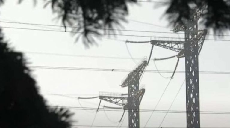 “Укренерго” зробило термінову заяву, ситуація з електроенергією погіршилася: у яких областях вимикають світло